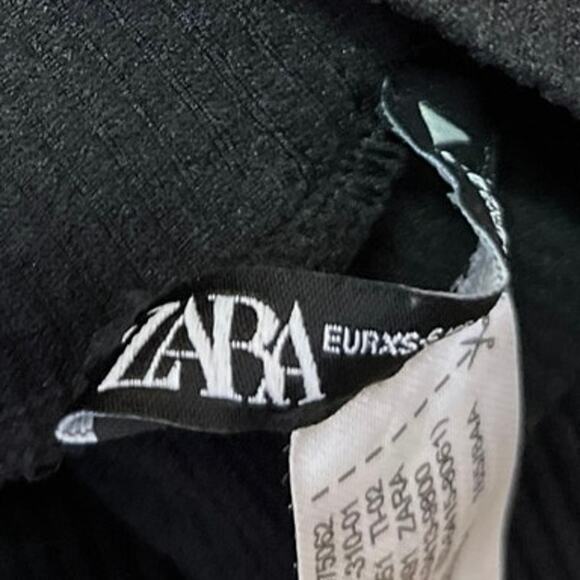 Zara Black Rib Knit Turtleneck Sleeveless Pullover Crop Tank Top Size XS/S - Picture 3 of 4